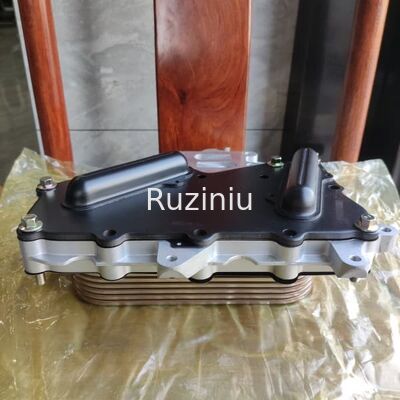 4133Y042 Perkins Engine Parts Oil Radiator/Assemblea più fresca per C7.1 C6.6